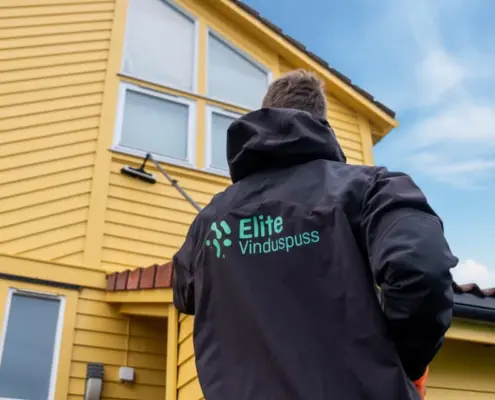 Vindusvasker fra Elite Vinduspuss.
